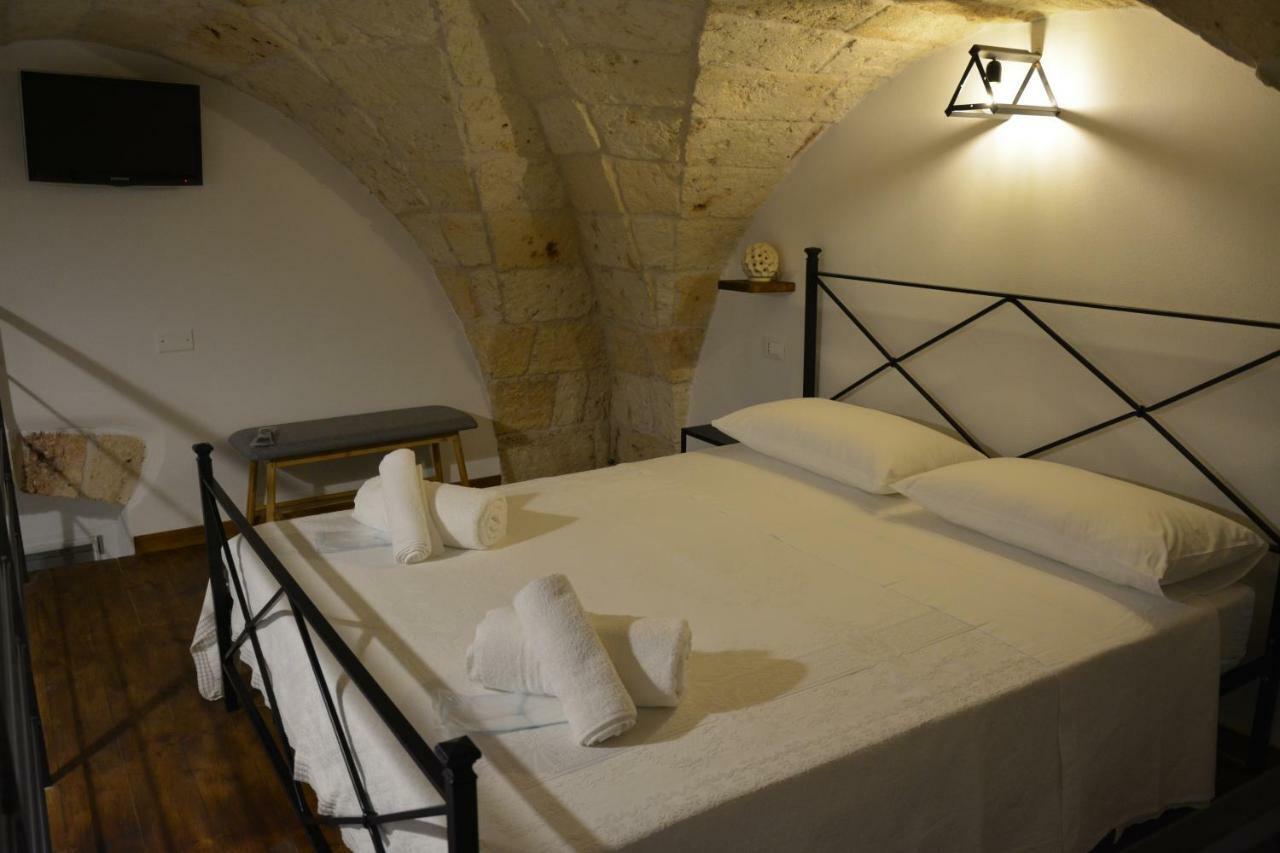 Dimora D'Errico - Monolocale Nel Centro Storico Appartement Carovigno Buitenkant foto